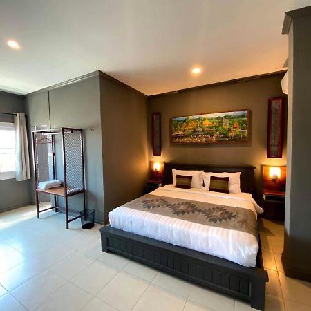 Patuxay Place Vientiane Exterior foto